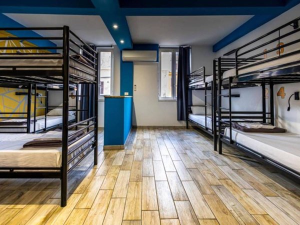 negozio in vendita a Roma in zona Esquilino