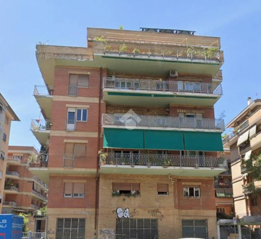appartamento in vendita a Roma in zona Portuense