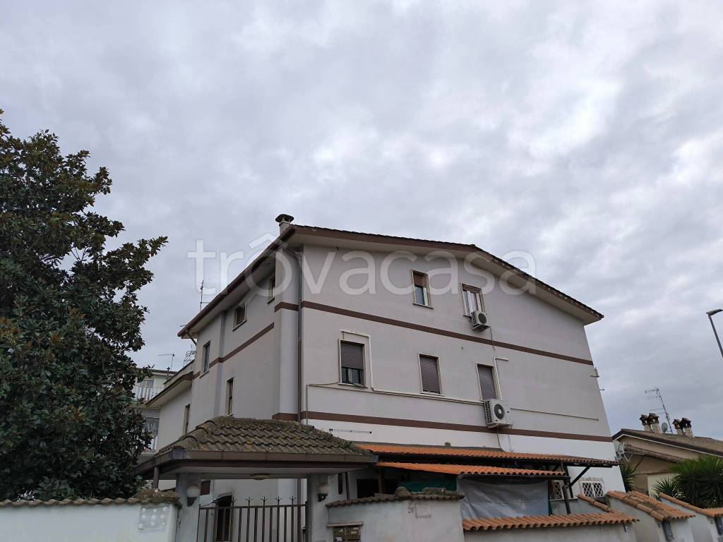 appartamento in vendita a Roma in zona Borghesiana