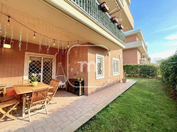 appartamento in vendita a Roma in zona Castelverde