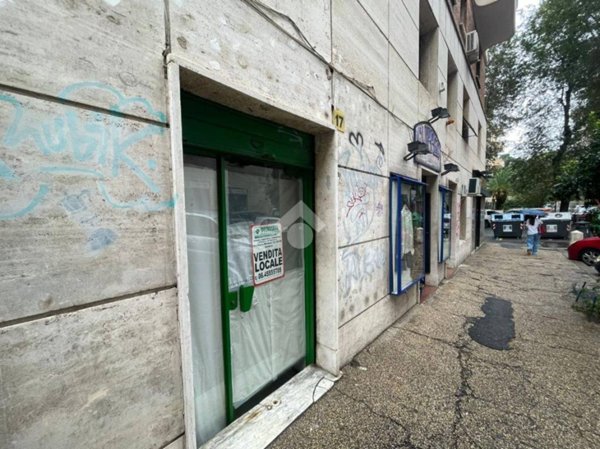 negozio in vendita a Roma in zona Nomentano