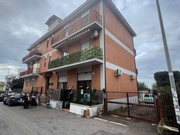 appartamento in vendita a Roma in zona Trigoria