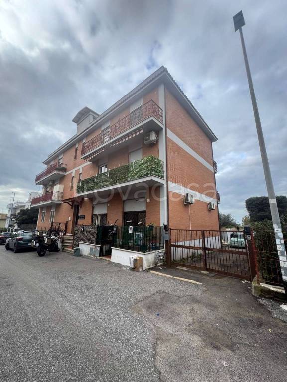 appartamento in vendita a Roma in zona Trigoria