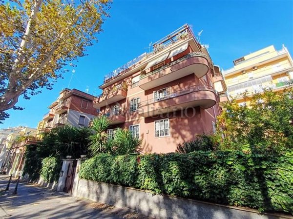 appartamento in vendita a Roma in zona Monte Sacro/Talenti