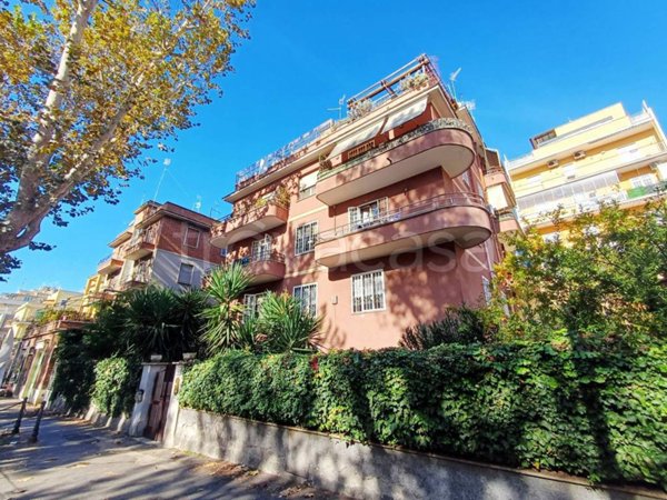 appartamento in vendita a Roma in zona Monte Sacro/Talenti