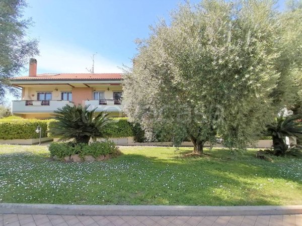 appartamento in vendita a Roma in zona Borghesiana