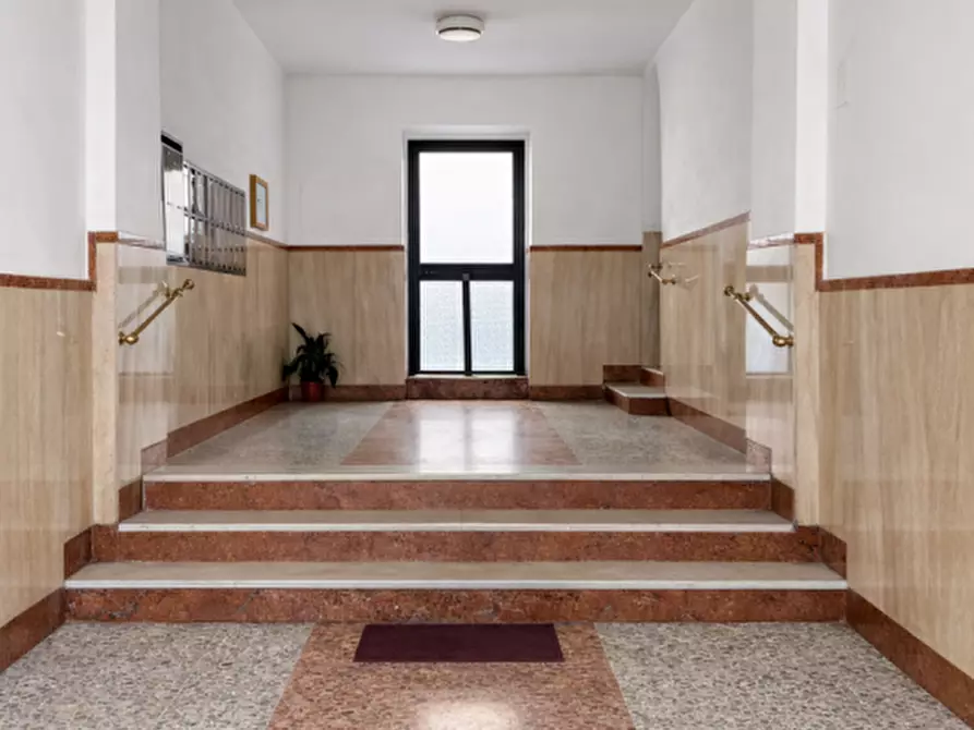 appartamento in vendita a Roma in zona Tuscolano