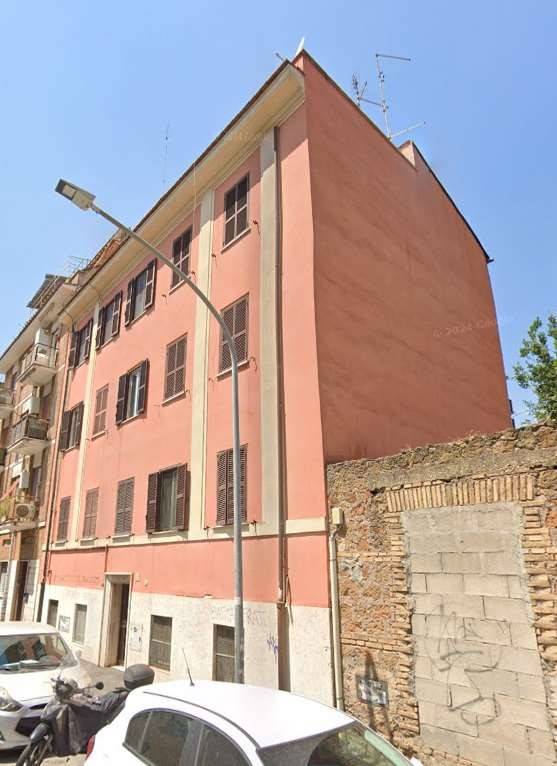 appartamento in vendita a Roma in zona Prenestino-Centocelle