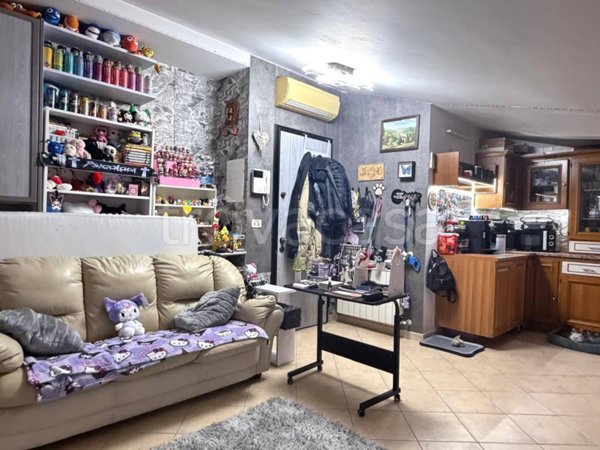 appartamento in vendita a Roma in zona Casal Morena