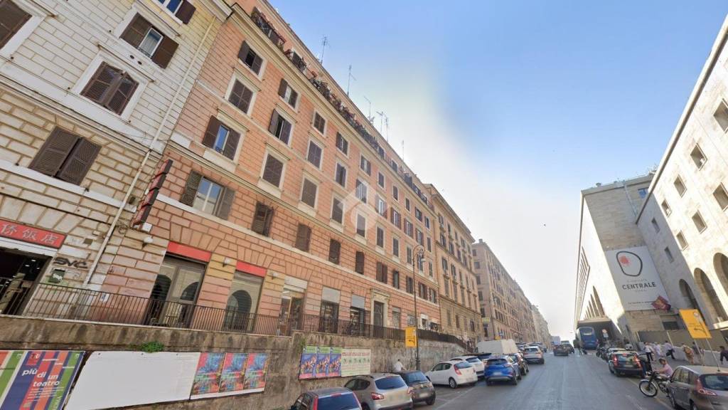 appartamento in vendita a Roma in zona Esquilino