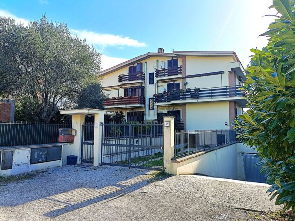 appartamento in vendita a Roma in zona Borghesiana