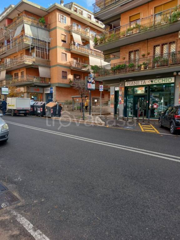 appartamento in vendita a Roma in zona Prenestino-Labicano