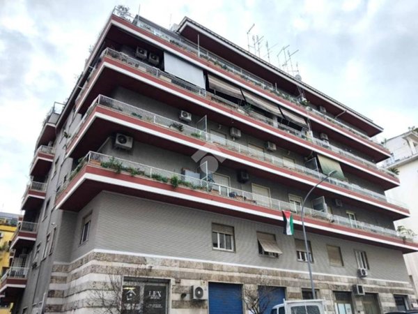 negozio in vendita a Roma in zona Gianicolense