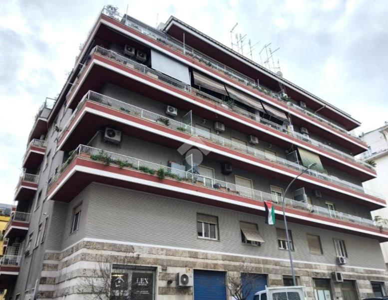 locale commerciale in vendita a Roma in zona Gianicolense