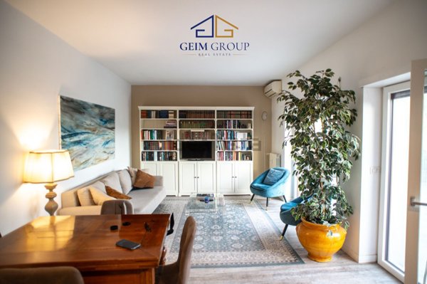 appartamento in vendita a Roma in zona Tomba di Nerone