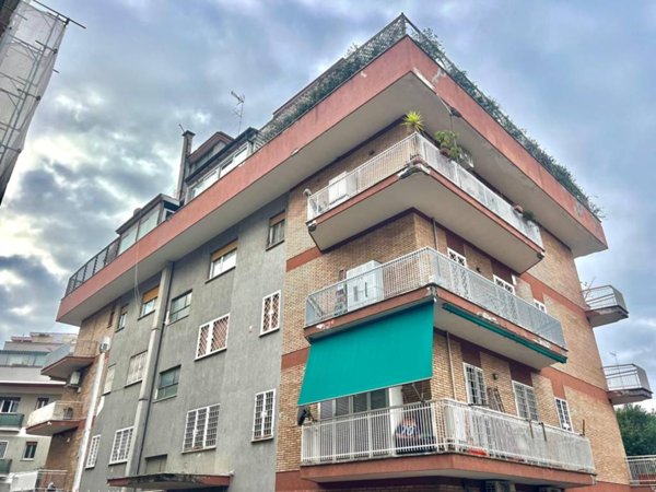 appartamento in vendita a Roma in zona Torrevecchia