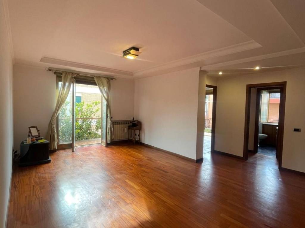 appartamento in vendita a Roma in zona Acilia