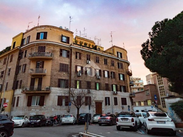 appartamento in vendita a Roma in zona Nomentano