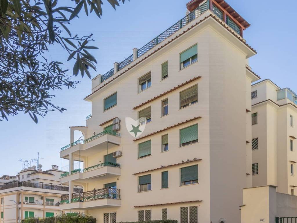 appartamento in vendita a Roma in zona Tor di Quinto