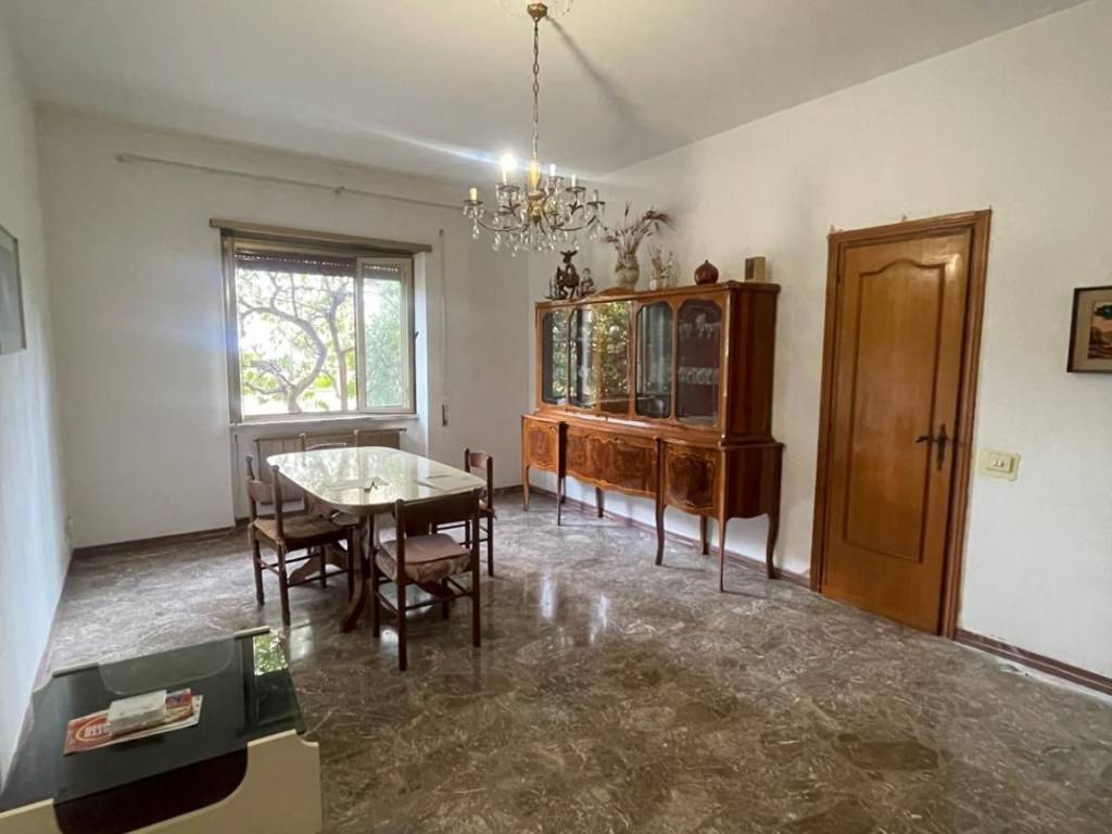 appartamento in vendita a Roma in zona Ostiense