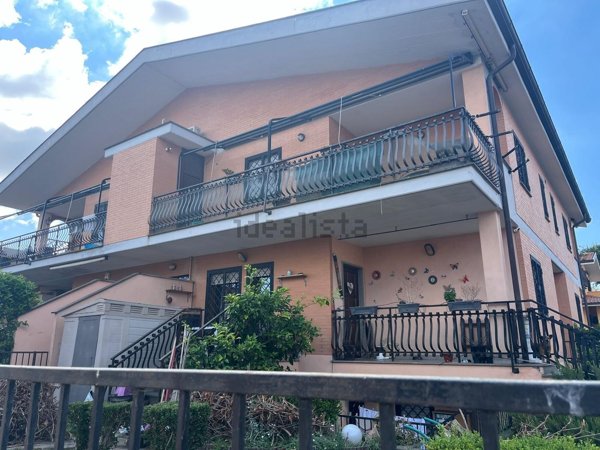 appartamento in vendita a Roma in zona Acilia