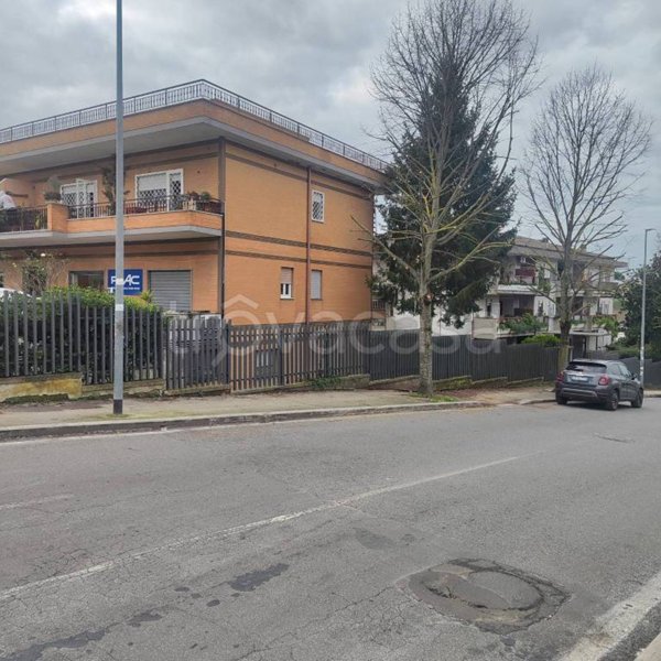 appartamento in vendita a Roma in zona Tor di Quinto