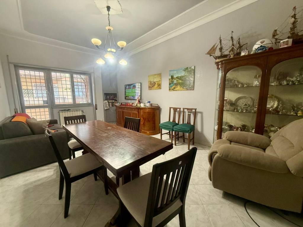 appartamento in vendita a Roma in zona Ostia