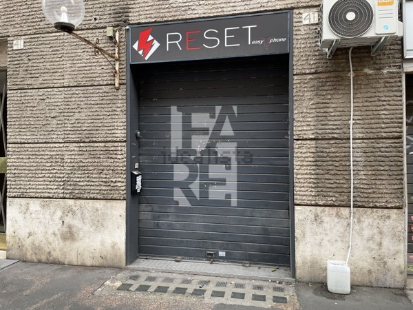 locale commerciale in vendita a Roma