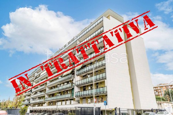 appartamento in vendita a Roma in zona Cinecittà