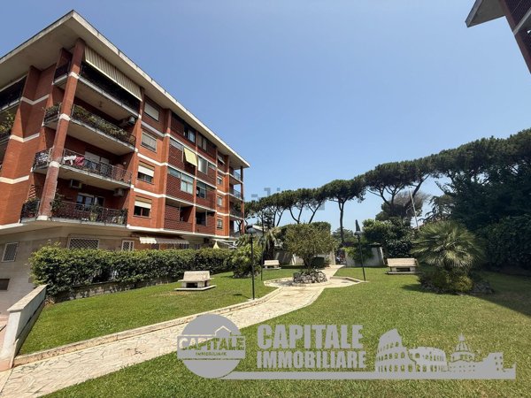 appartamento in vendita a Roma in zona Mostacciano
