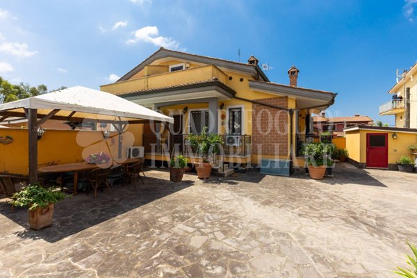 casa indipendente in vendita a Roma in zona Dragona/Bagnoletto