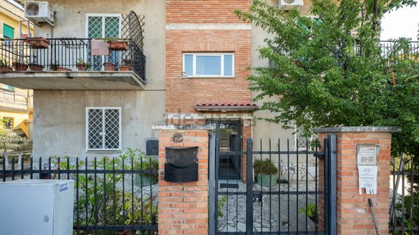 appartamento in vendita a Roma in zona Castel Giubileo