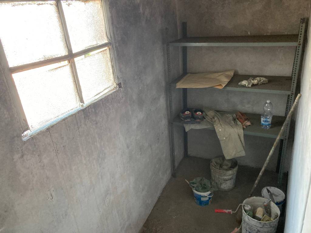 locale commerciale in vendita a Roma in zona Aurelio