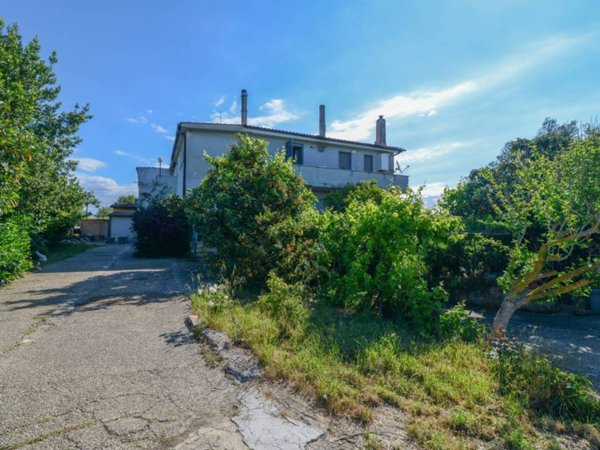 casa indipendente in vendita a Roma in zona Casalotti