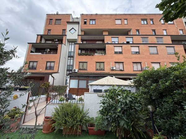 appartamento in vendita a Roma in zona Prima Porta