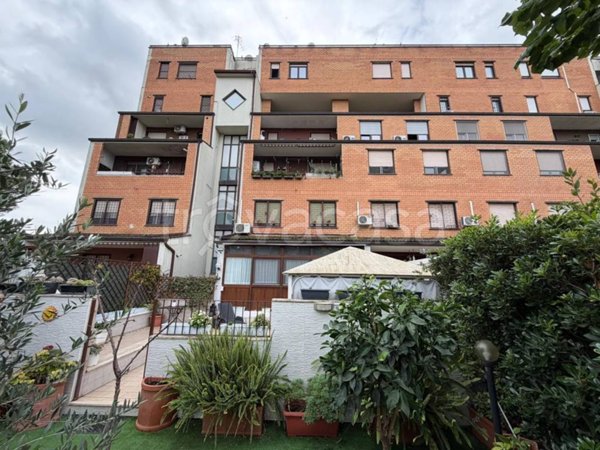 appartamento in vendita a Roma in zona Labaro
