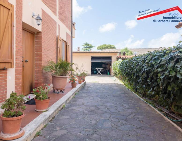casa indipendente in vendita a Roma in zona Infernetto