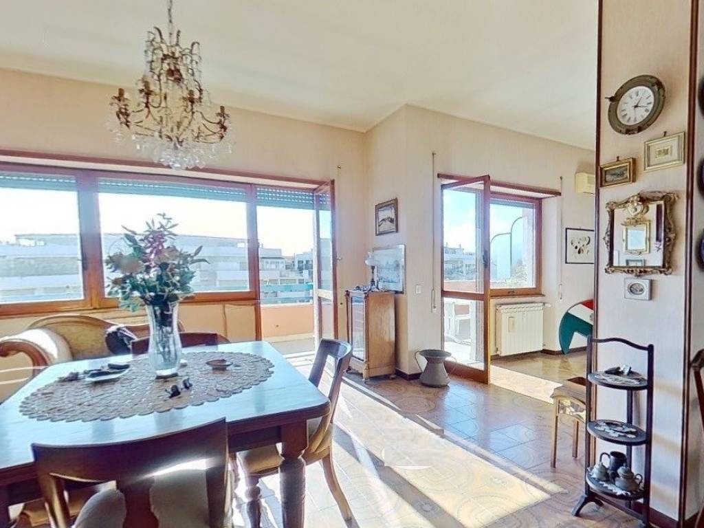 appartamento in vendita a Roma in zona Ostia