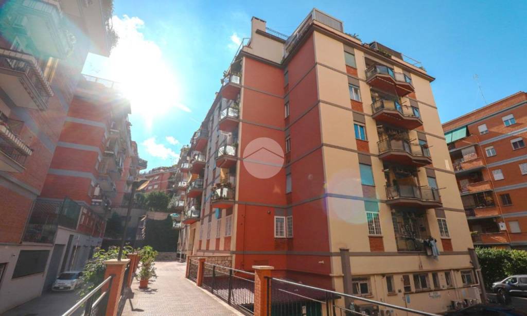 appartamento in vendita a Roma in zona Gianicolense