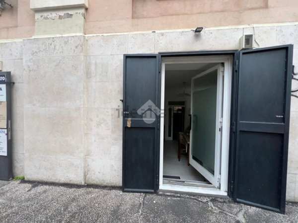 casa indipendente in vendita a Roma in zona Tuscolano