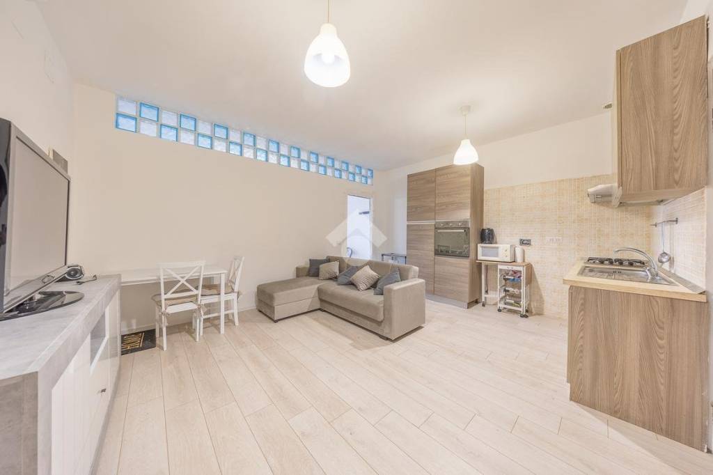 appartamento in vendita a Roma in zona Castelverde