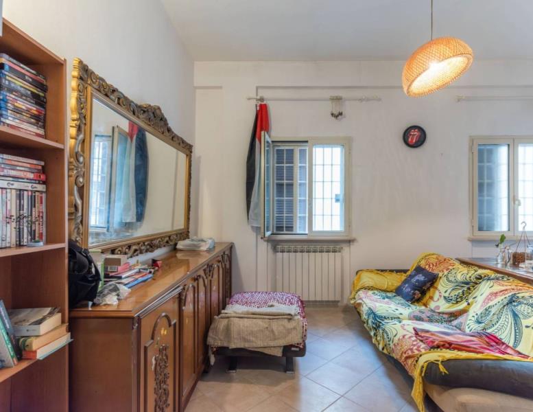 appartamento in vendita a Roma in zona Tuscolano