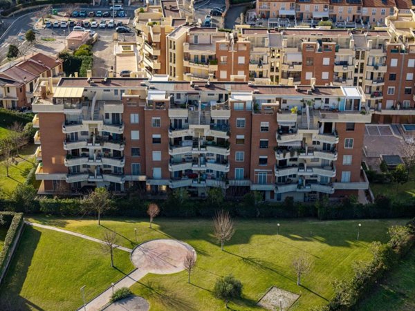 appartamento in vendita a Roma in zona Mezzocammino