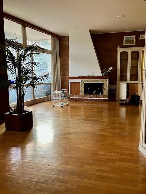 appartamento in vendita a Roma in zona Gianicolense