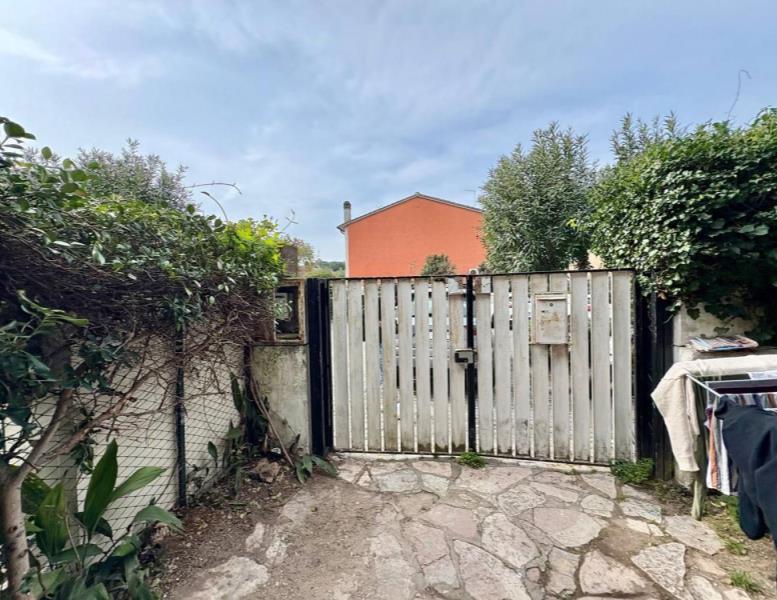 casa indipendente in vendita a Roma in zona Casal Palocco