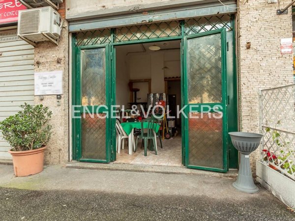 negozio in vendita a Roma in zona Giuliano Dalmata