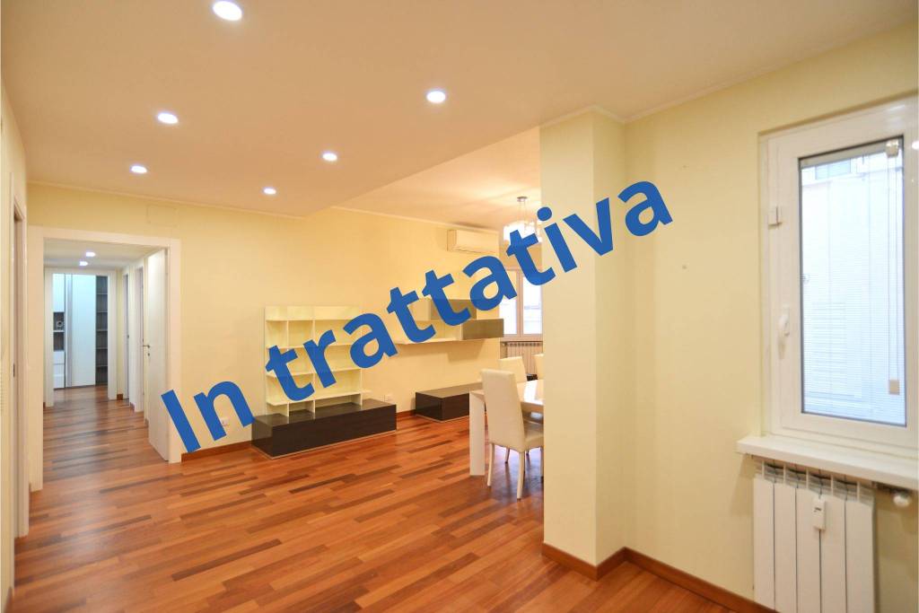 appartamento in vendita a Roma in zona Appio Latino