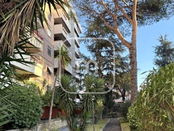 appartamento in vendita a Roma in zona Giuliano Dalmata