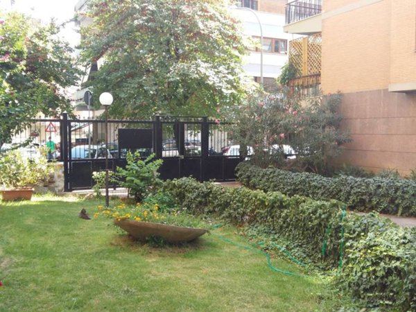 appartamento in vendita a Roma in zona Nomentano