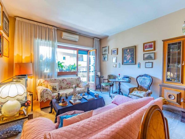 appartamento in vendita a Roma in zona Trastevere